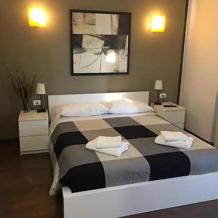רומא Almi Rooms מראה חיצוני תמונה