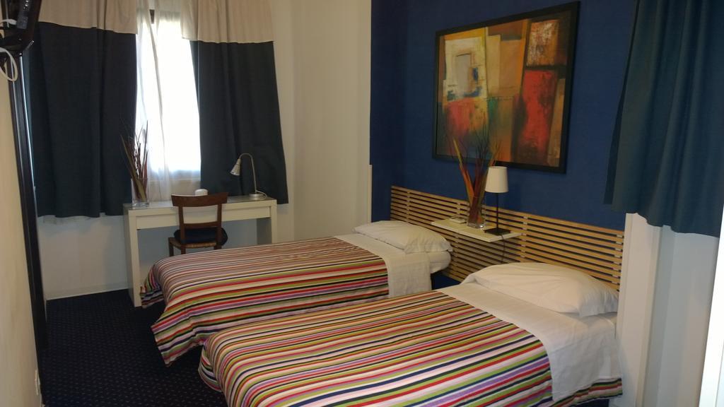 רומא Almi Rooms חדר תמונה