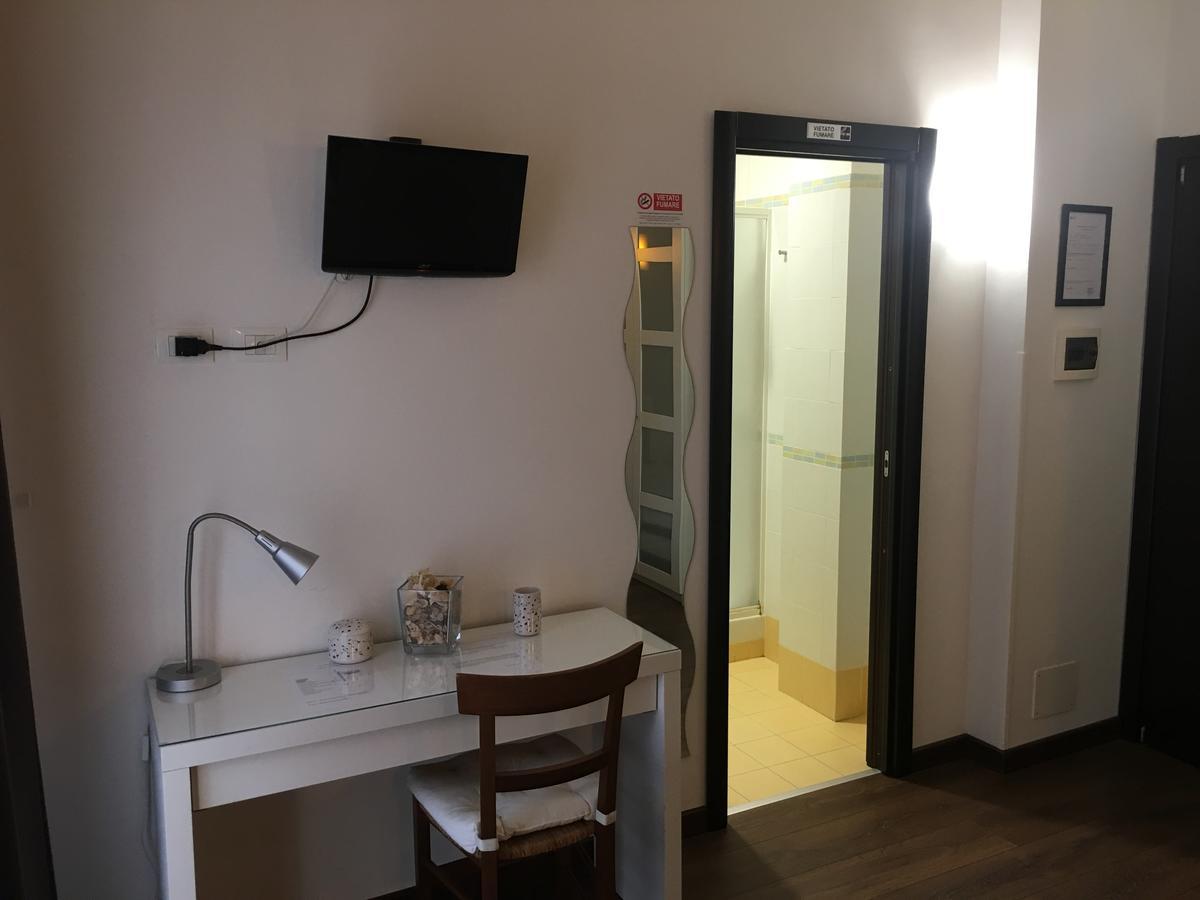 רומא Almi Rooms מראה חיצוני תמונה